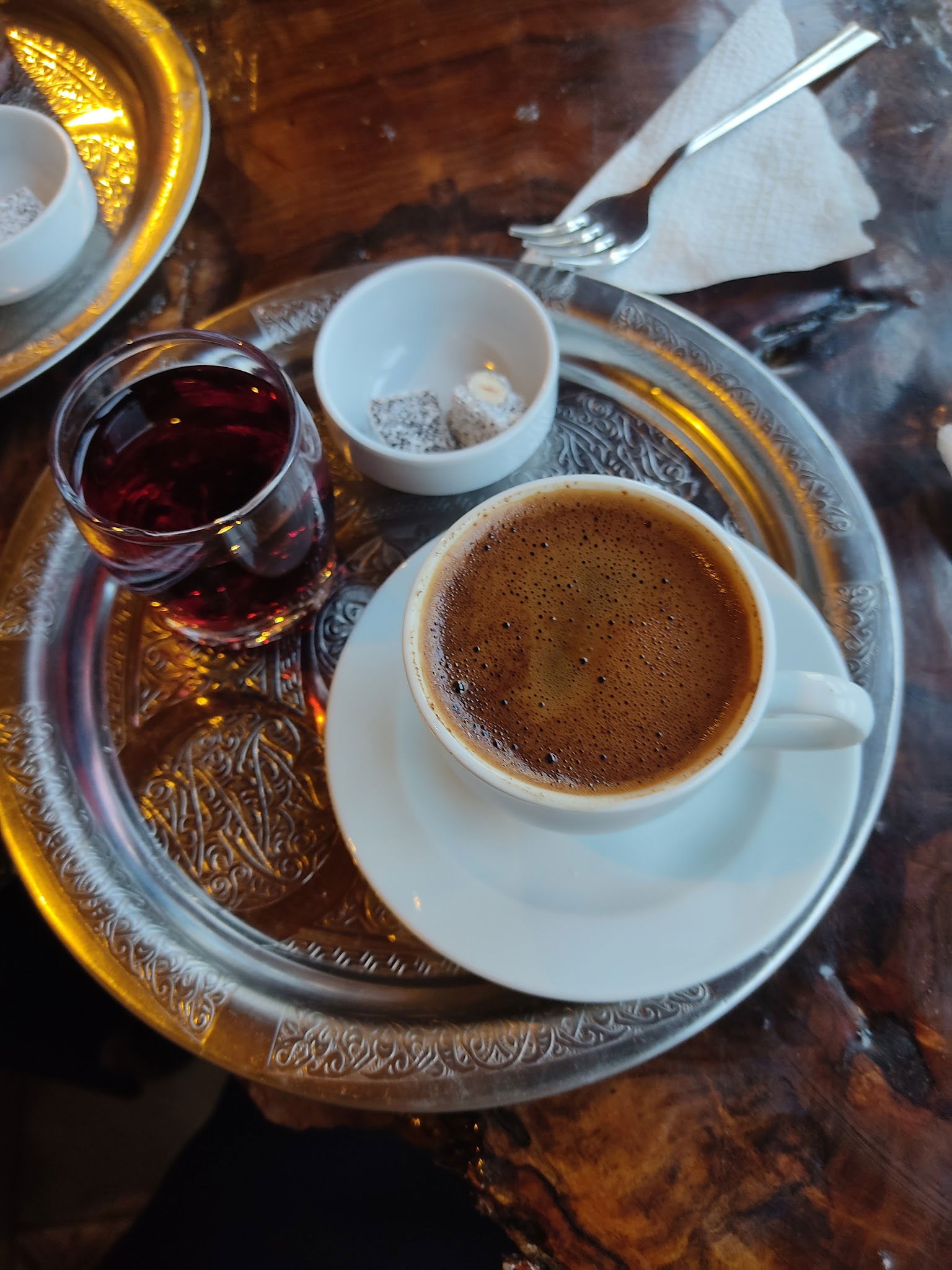 Hangimiz Sevmedik Cafe