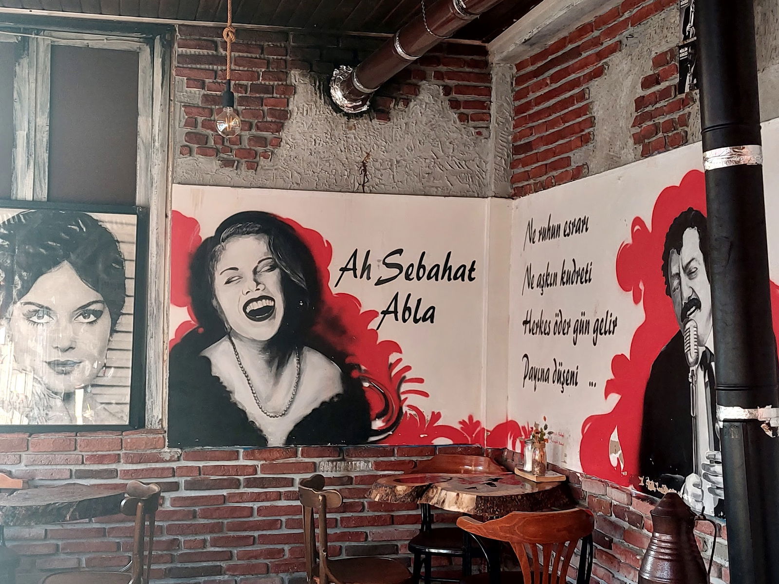 Hangimiz Sevmedik Cafe