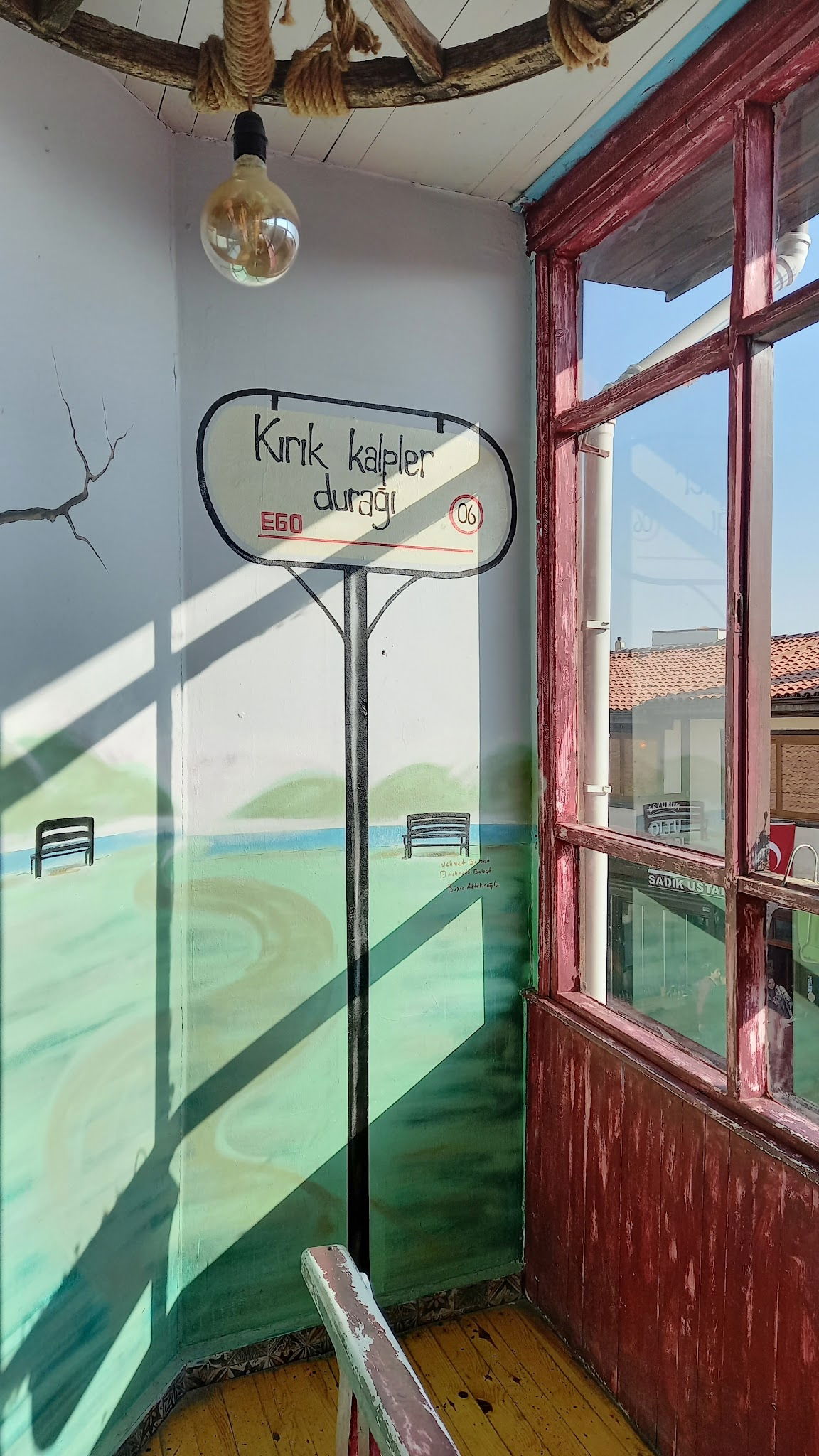 Hangimiz Sevmedik Cafe