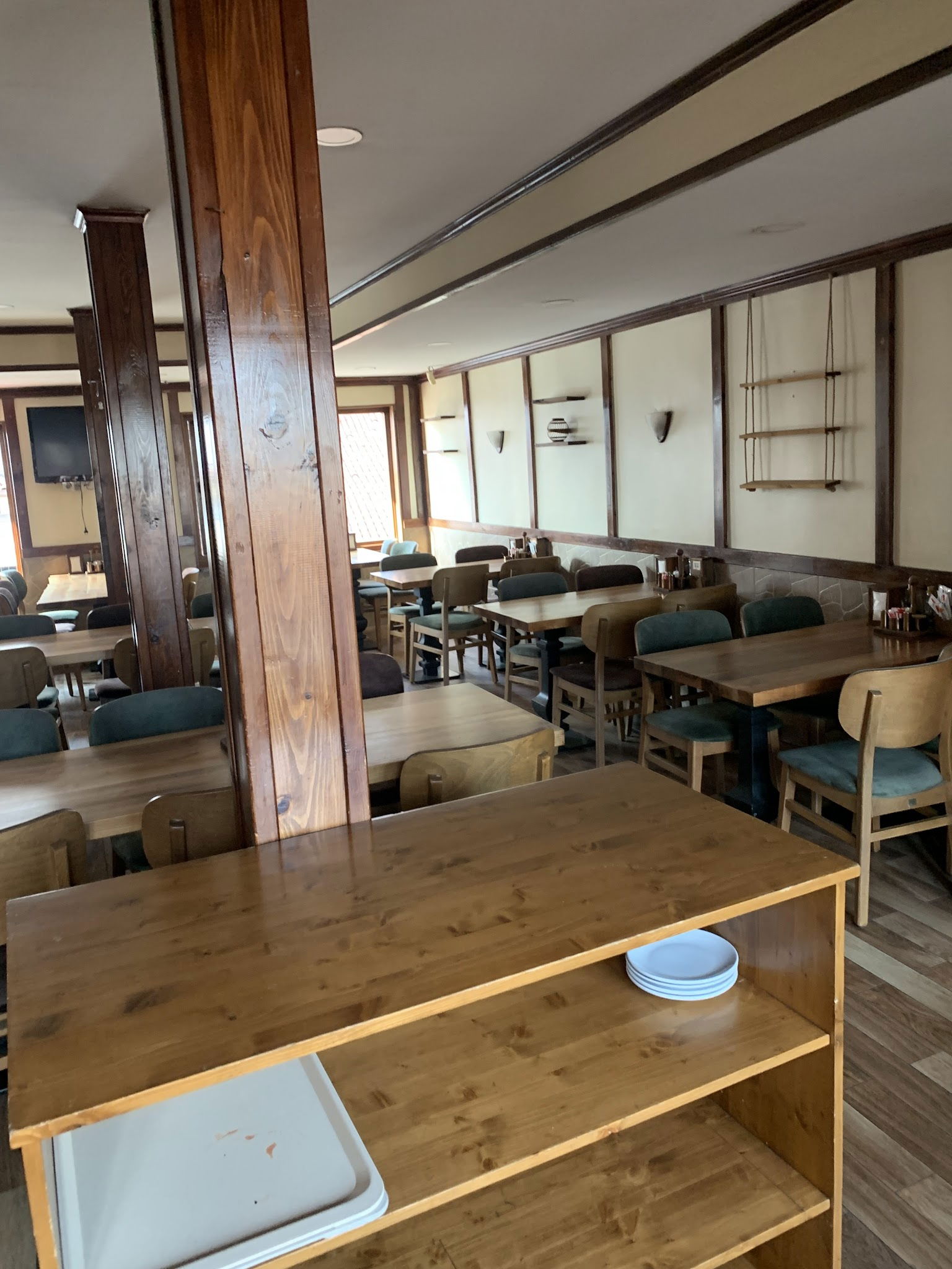 Hangimiz Sevmedik Cafe