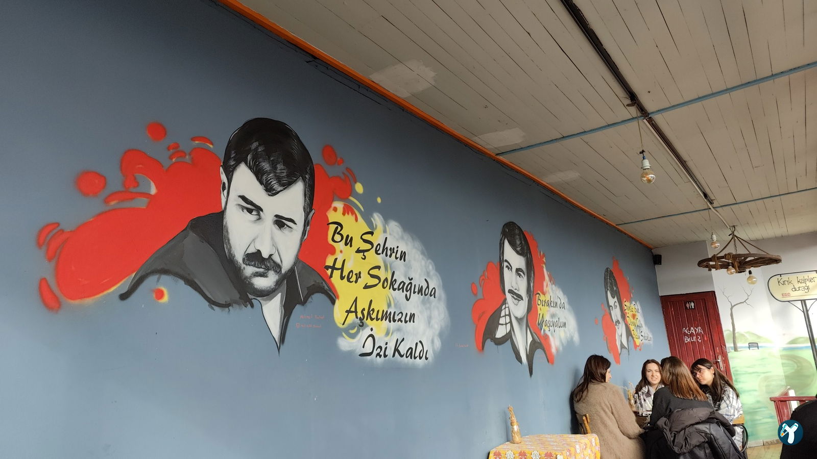 Hangimiz Sevmedik Cafe