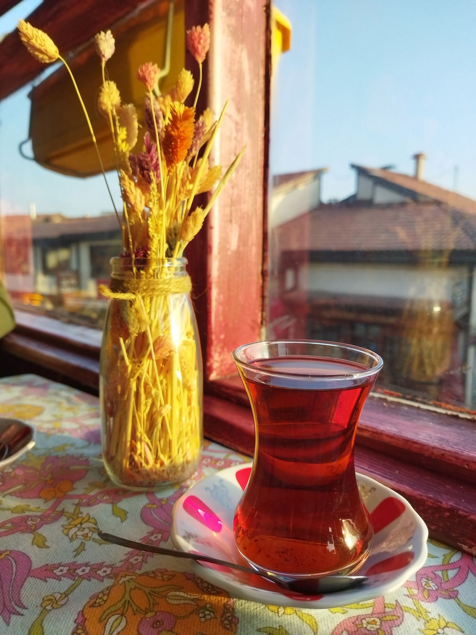 Hangimiz Sevmedik Cafe