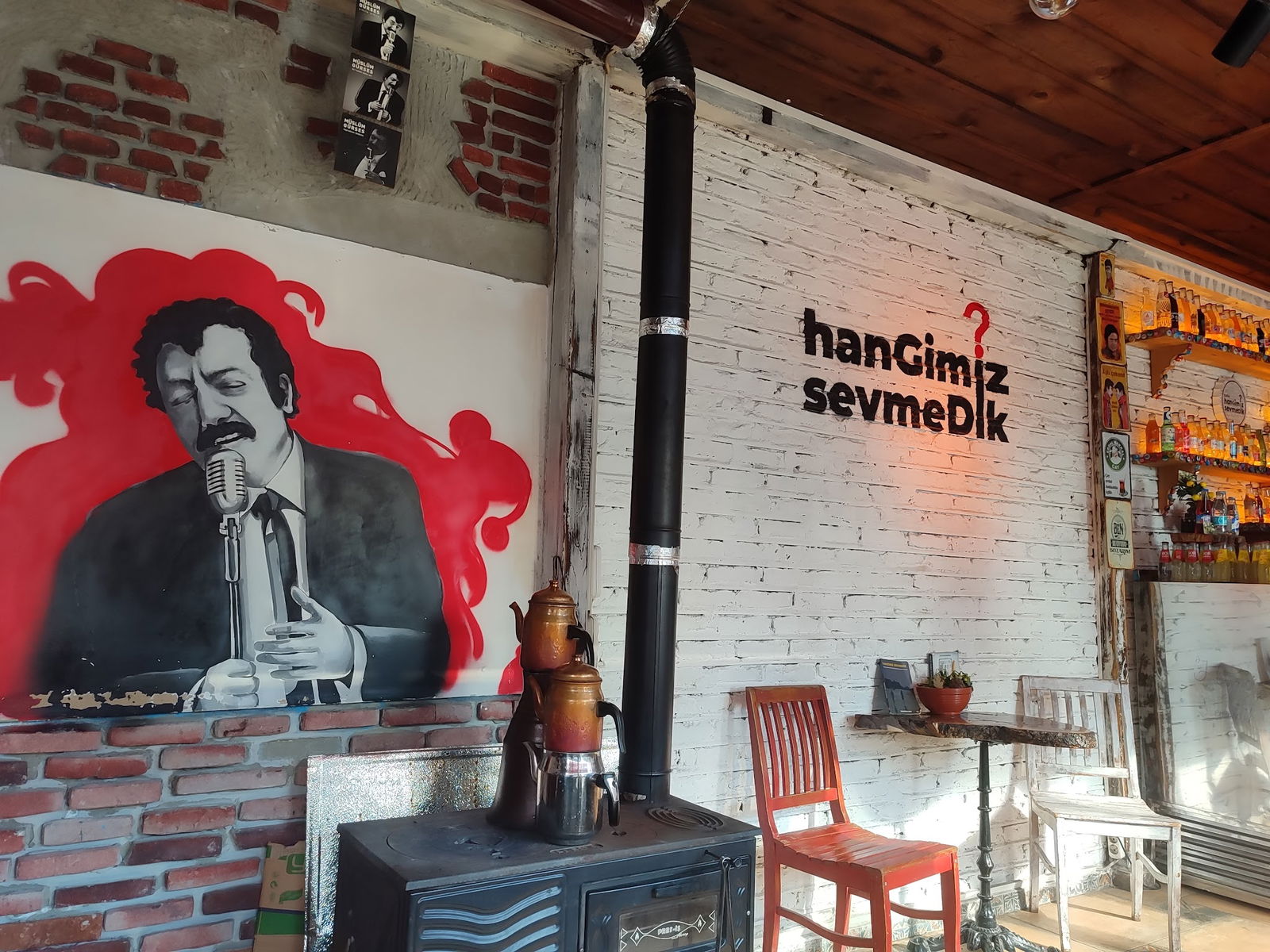 Hangimiz Sevmedik Cafe