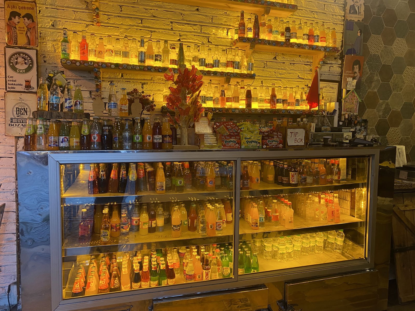 Hangimiz Sevmedik Cafe