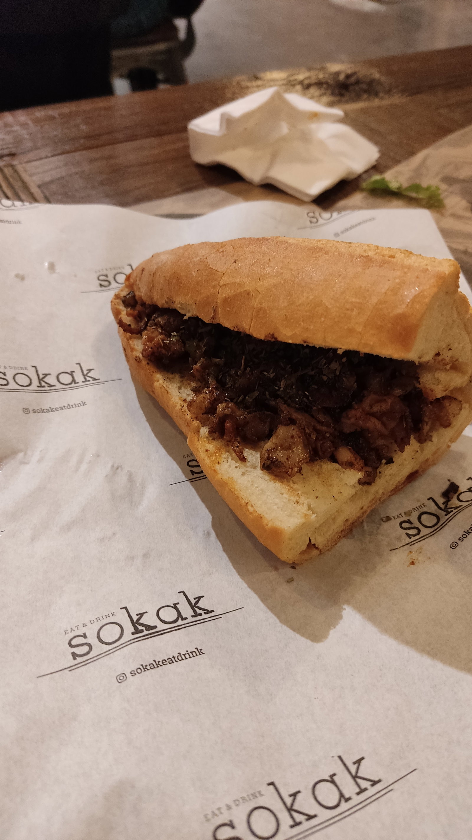Sokak Eat&Drink (Beşi̇rli̇)