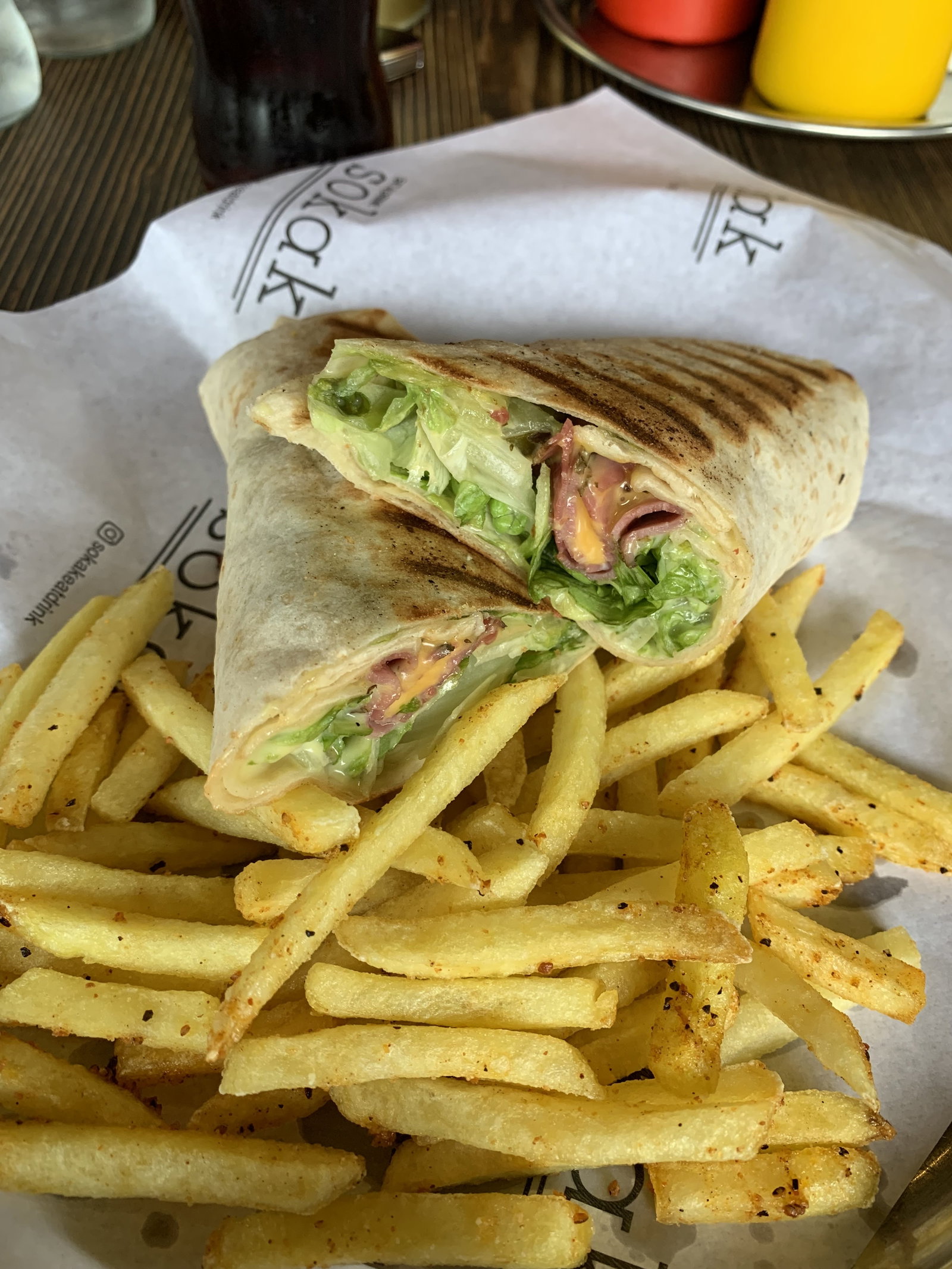 Sokak Eat&Drink (Beşi̇rli̇)