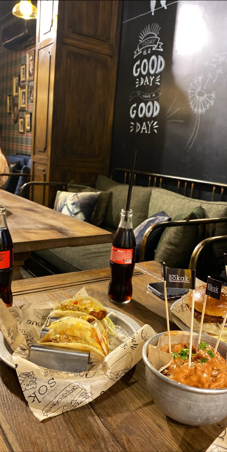 Sokak Eat&Drink (Beşi̇rli̇)
