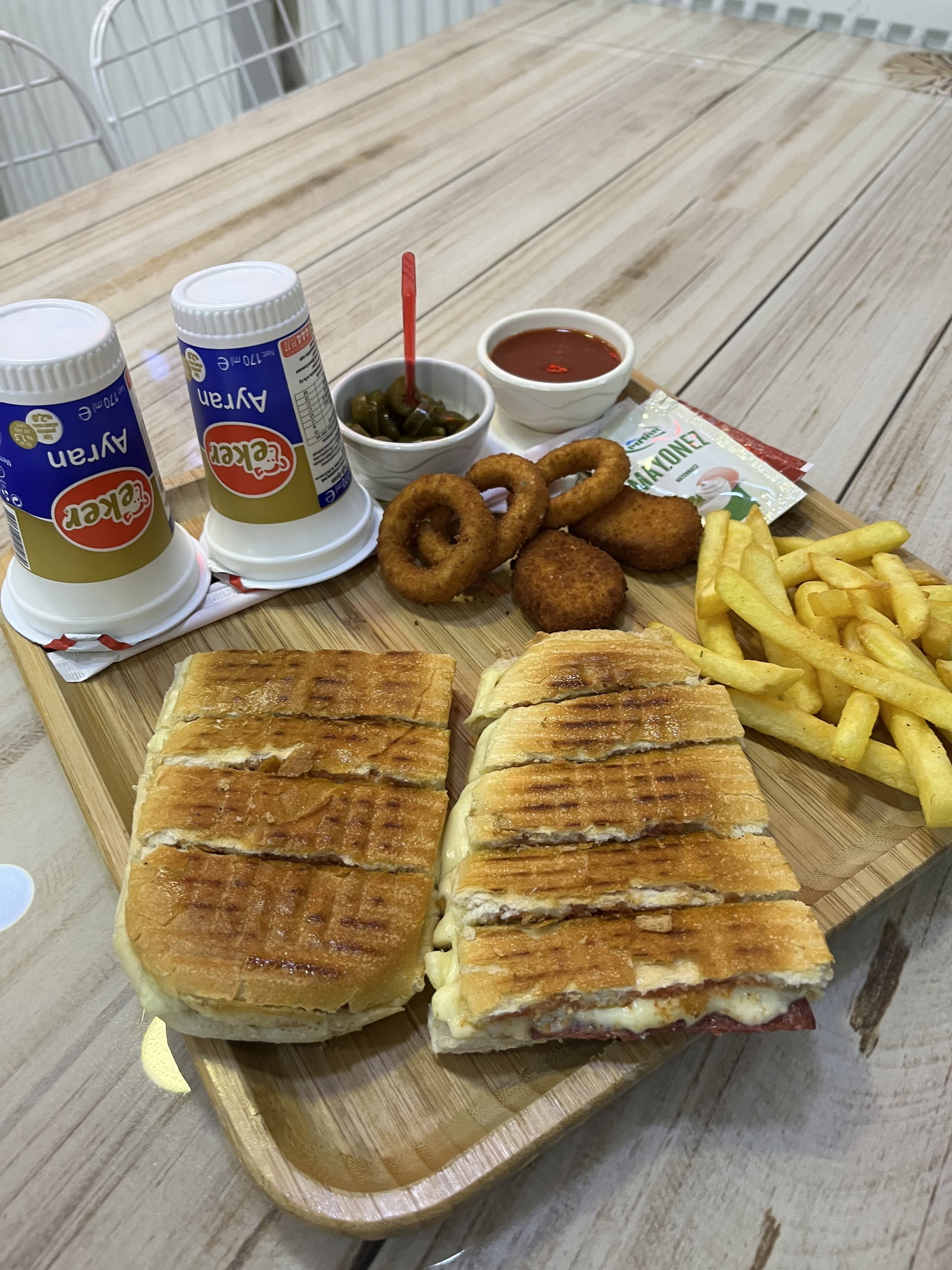 Tiryaki Tost Tavşanlı