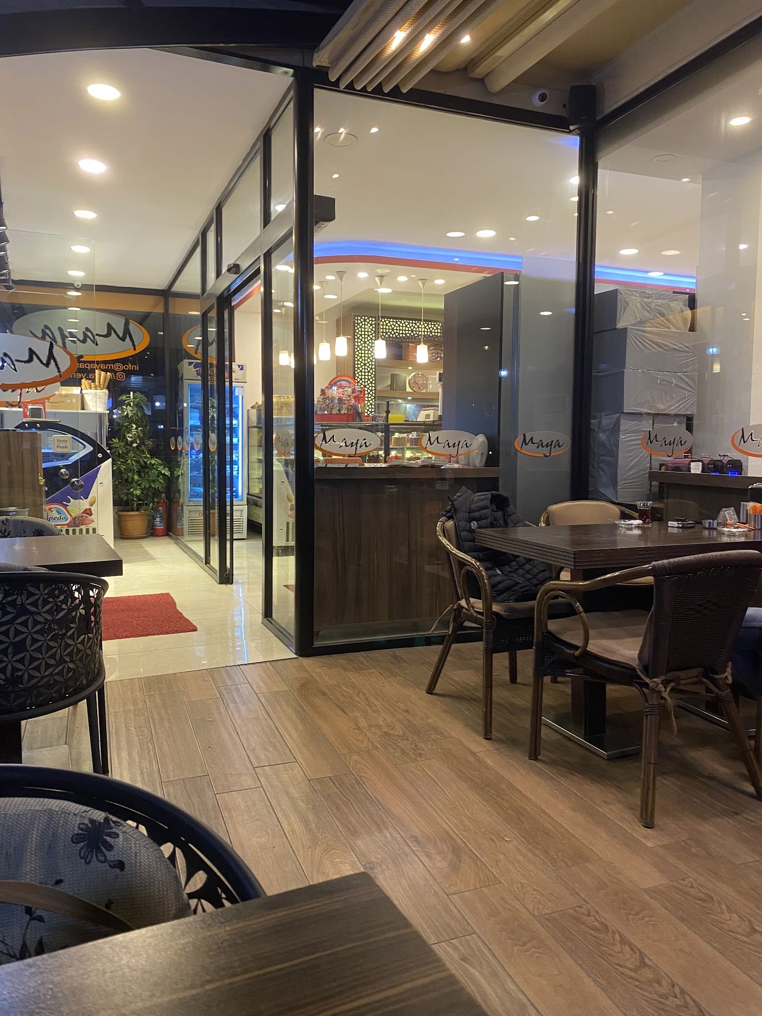 Maya Pastanesi Yenimahalle