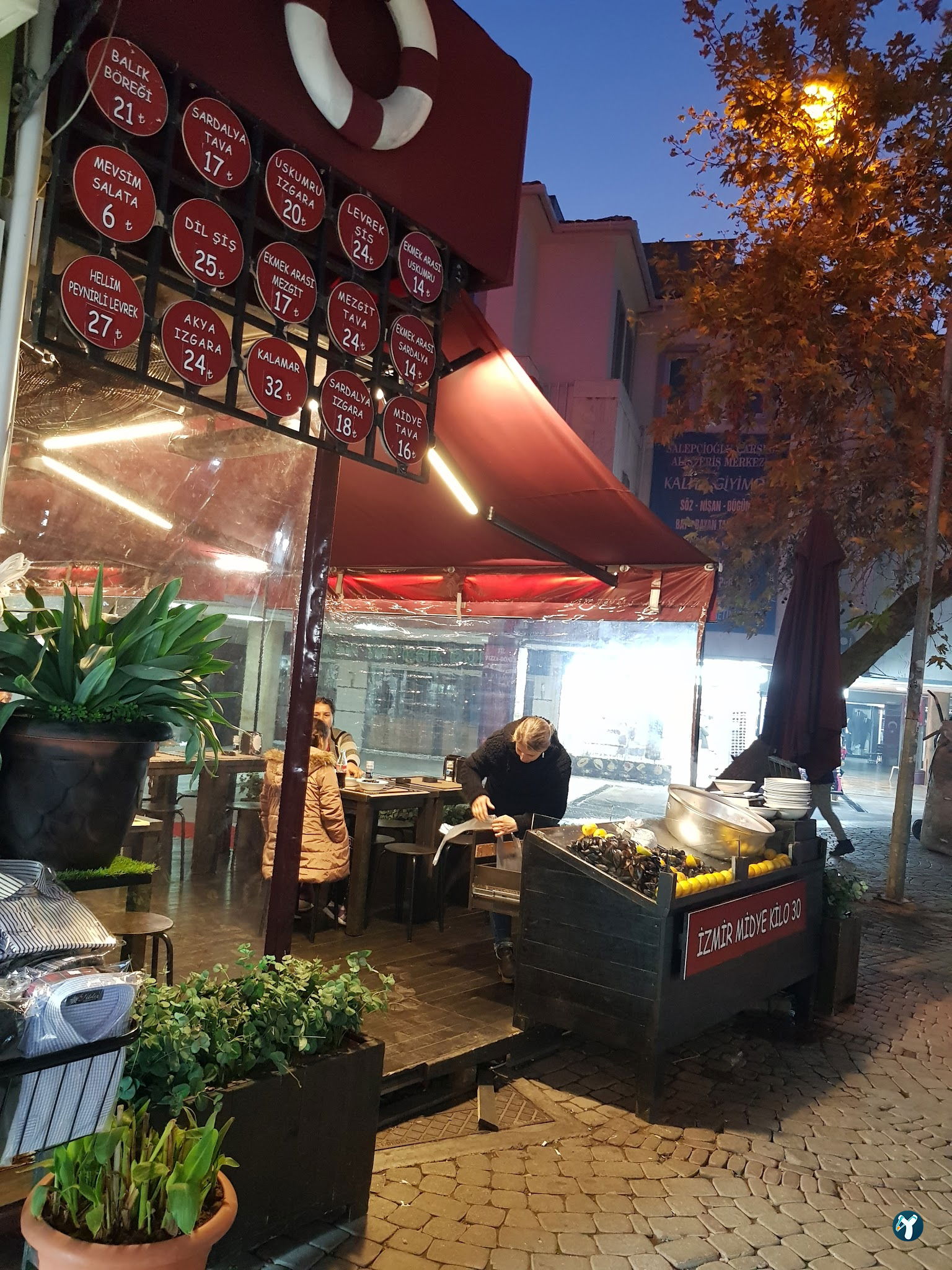 Toros Döner Köfte & Pide Salonu