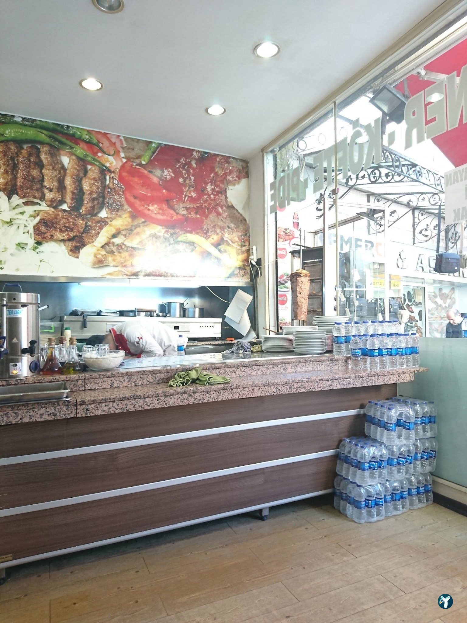 Toros Döner Köfte & Pide Salonu