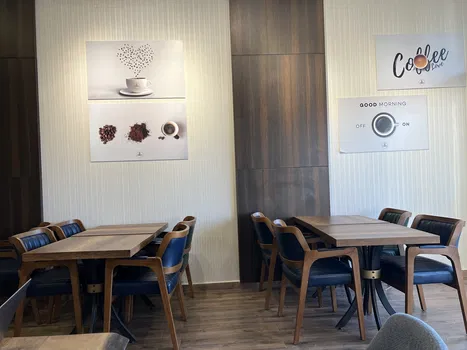 Craves Restaurant resimleri