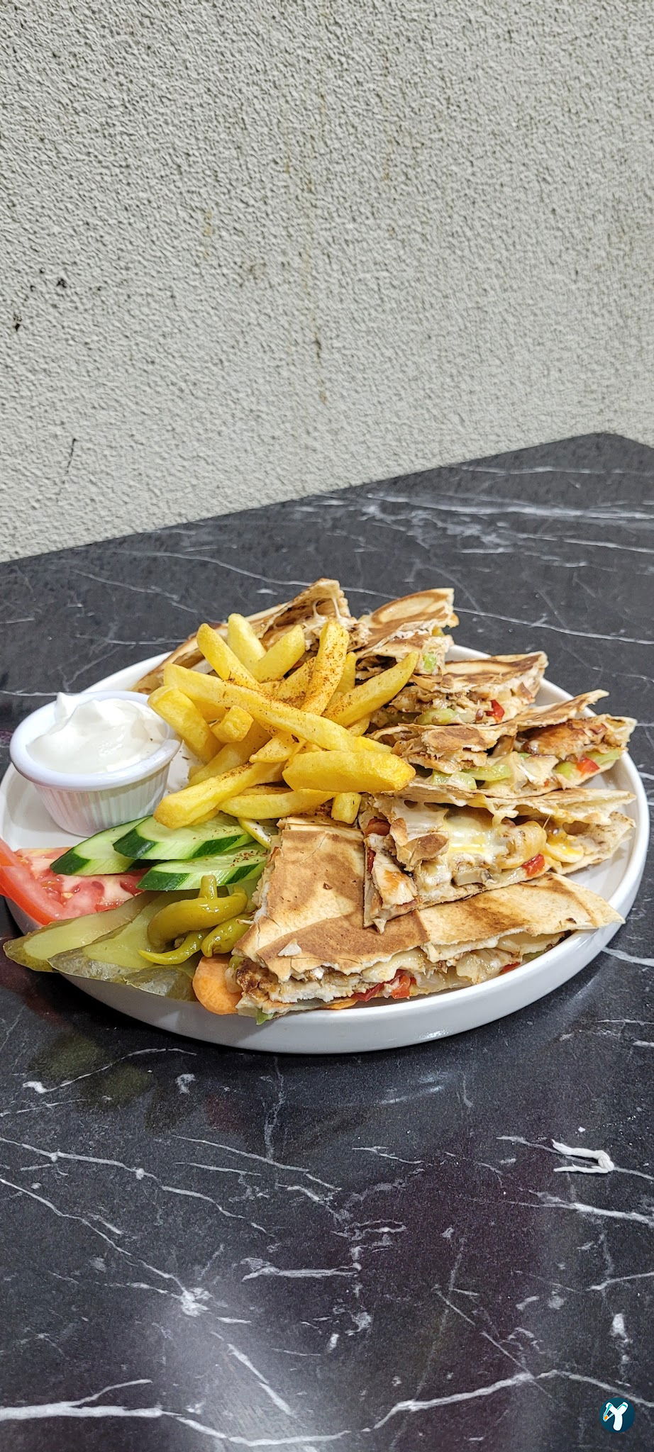 Craves Restaurant