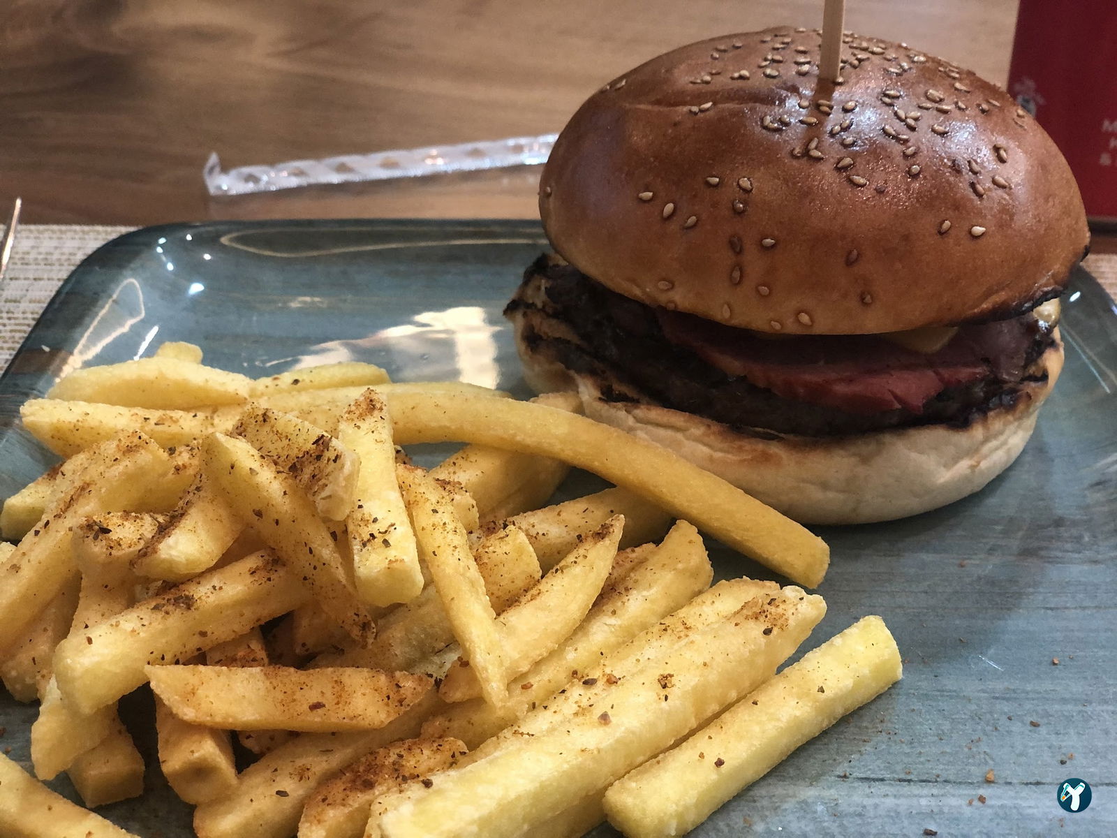 Mirandus Cafe & Restaurant