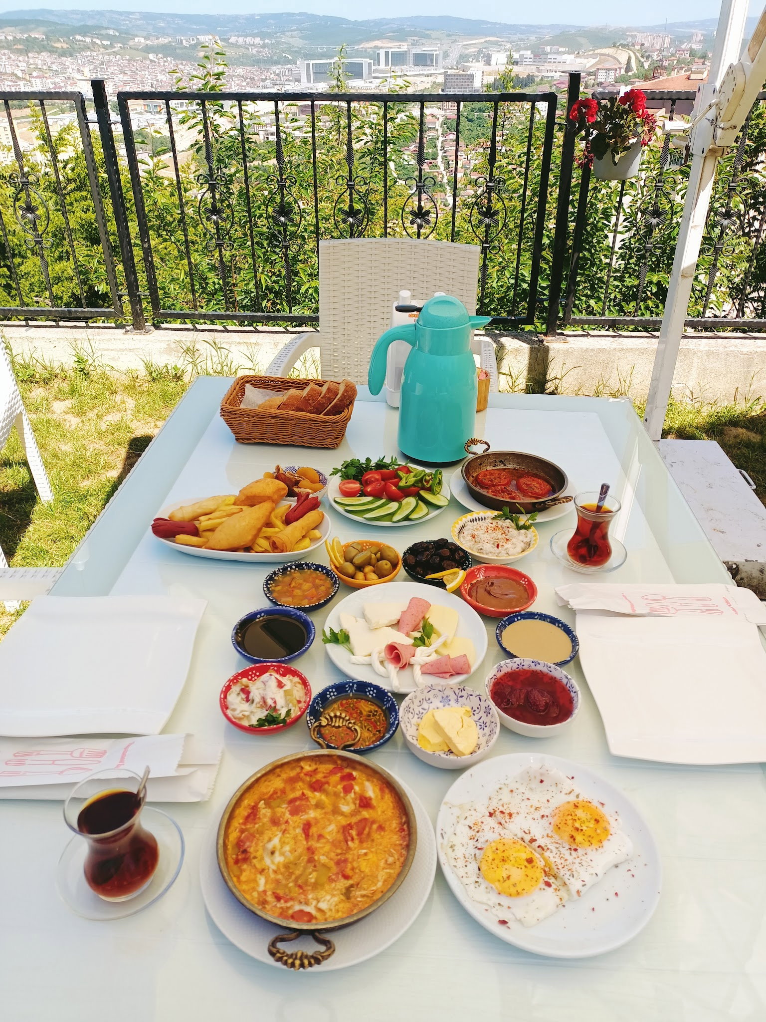 Şelale Manzara Cafe Restaurant