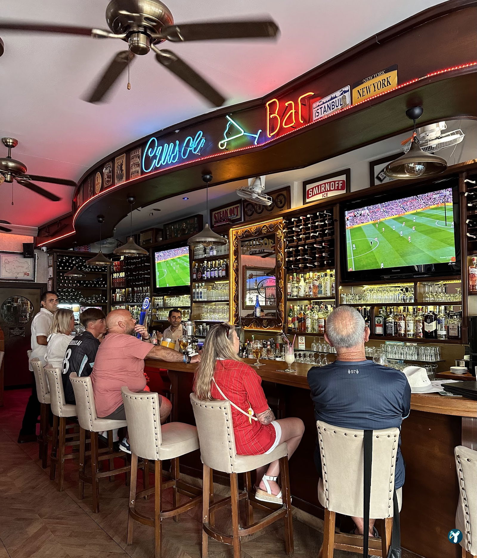Crusoe Restaurant Cafe Bar