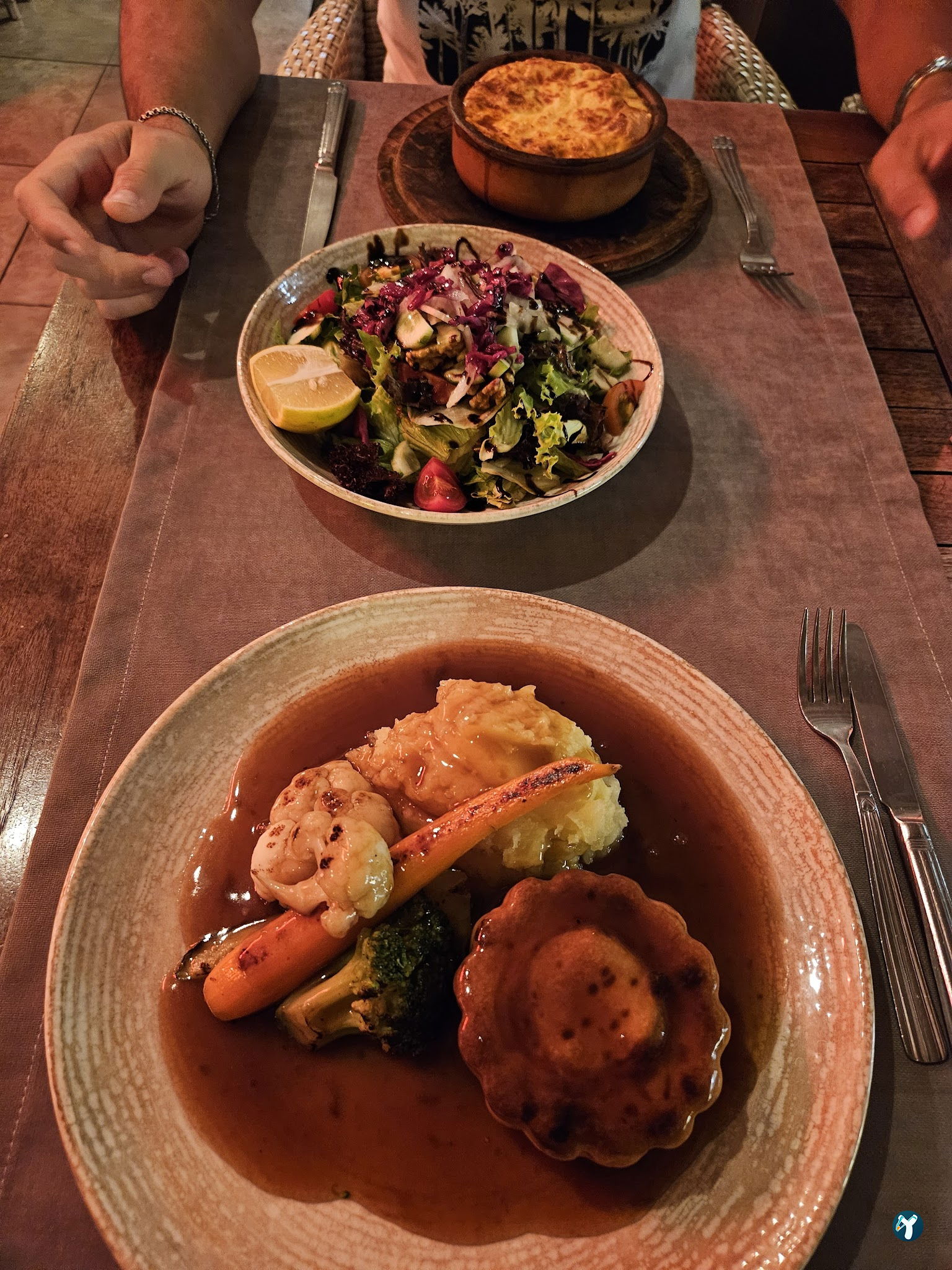 Crusoe Restaurant Cafe Bar