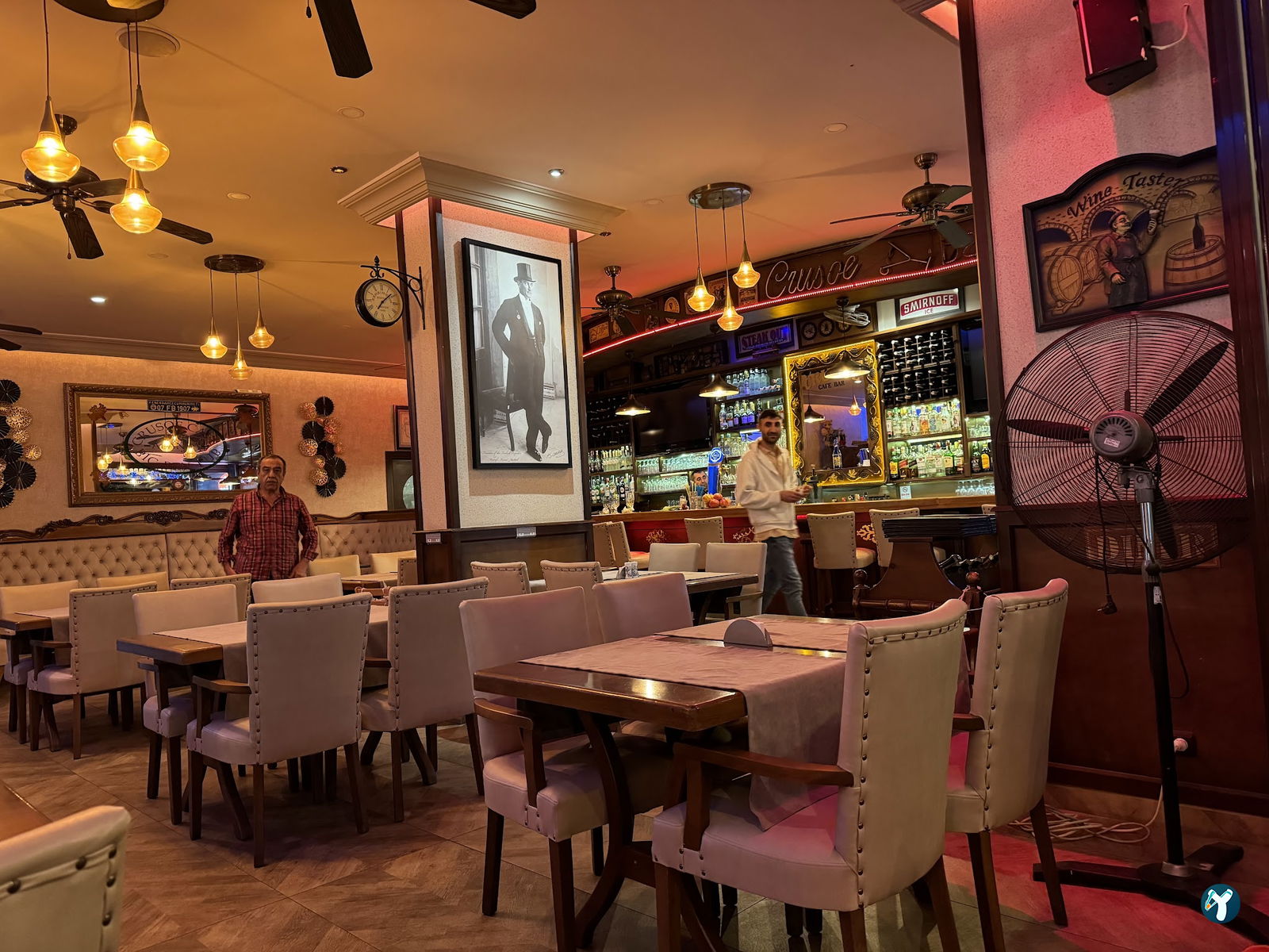 Crusoe Restaurant Cafe Bar