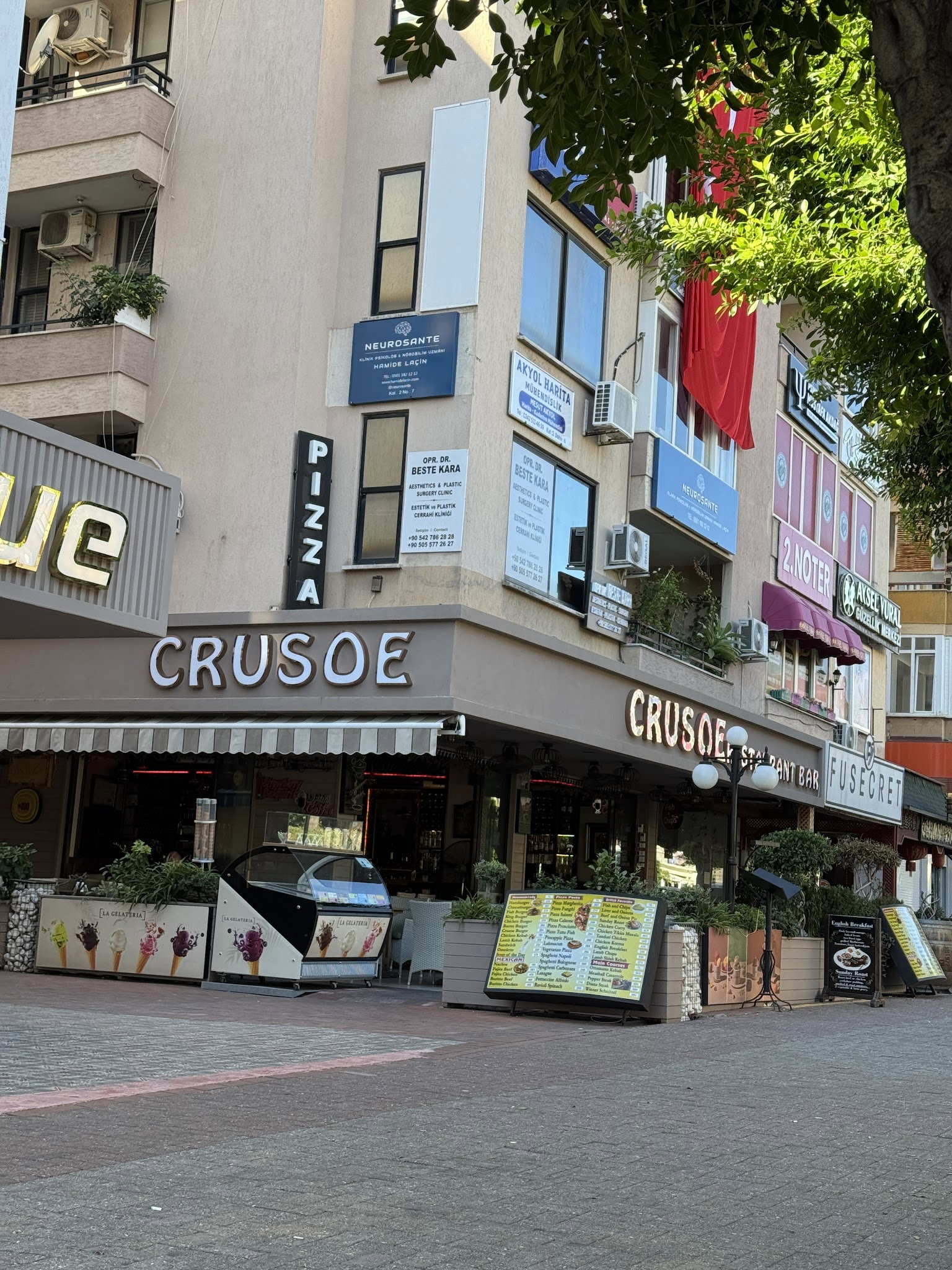 Crusoe Restaurant Cafe Bar