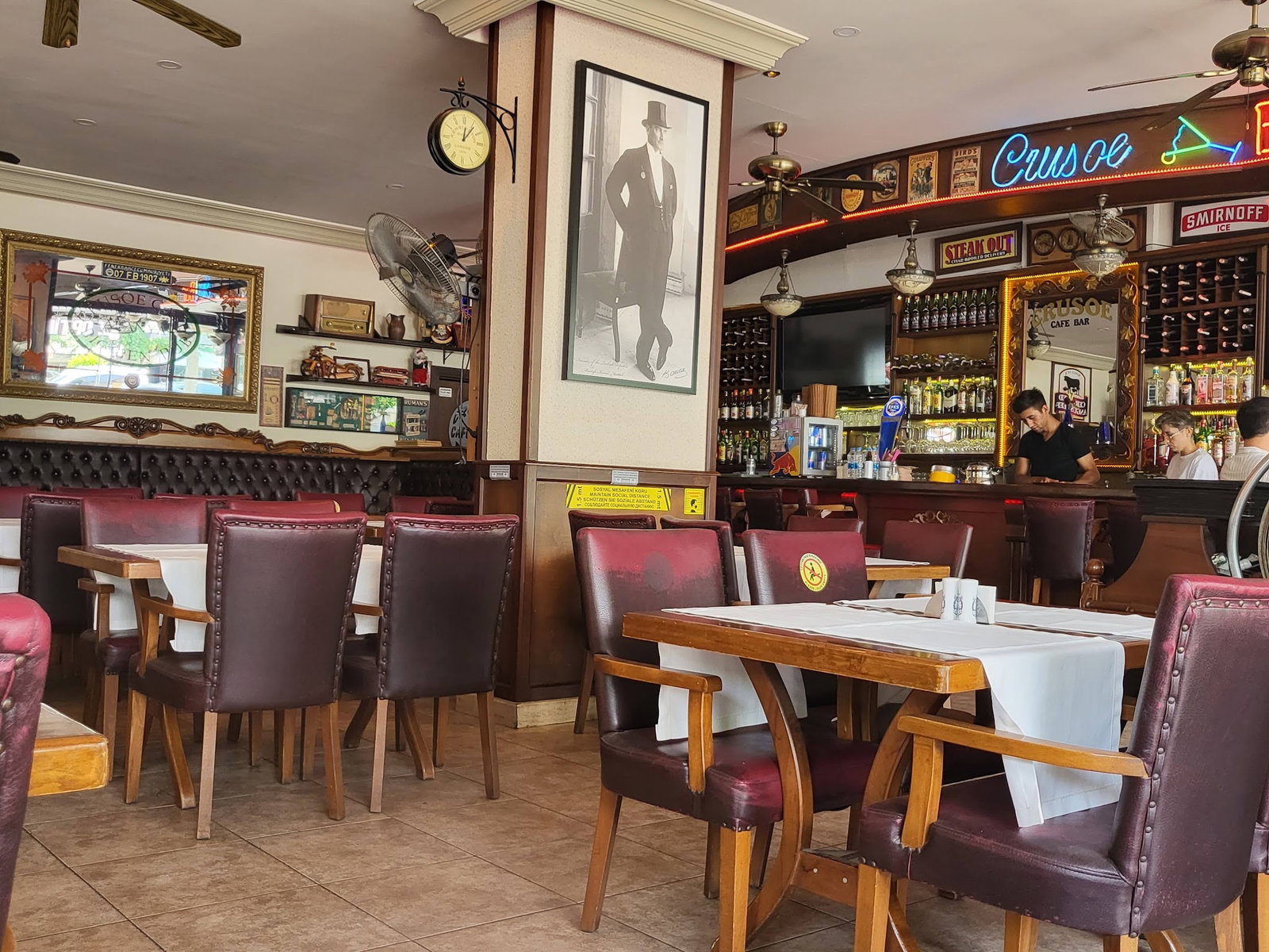 Crusoe Restaurant Cafe Bar
