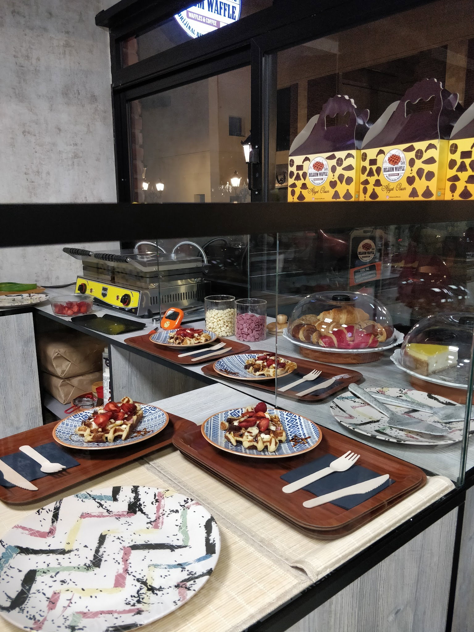 Belgium Waffle Cafe