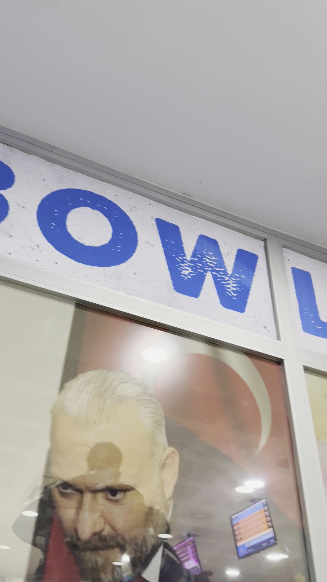 Bowling Cafe