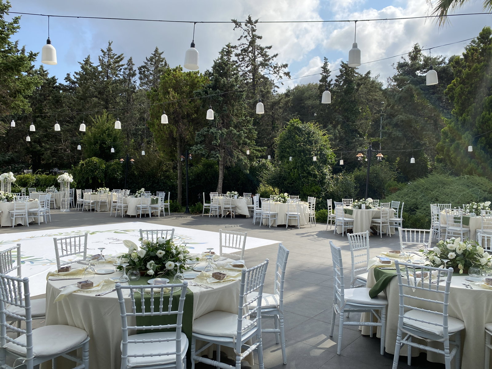 Golden Chef Cafe Restaurant