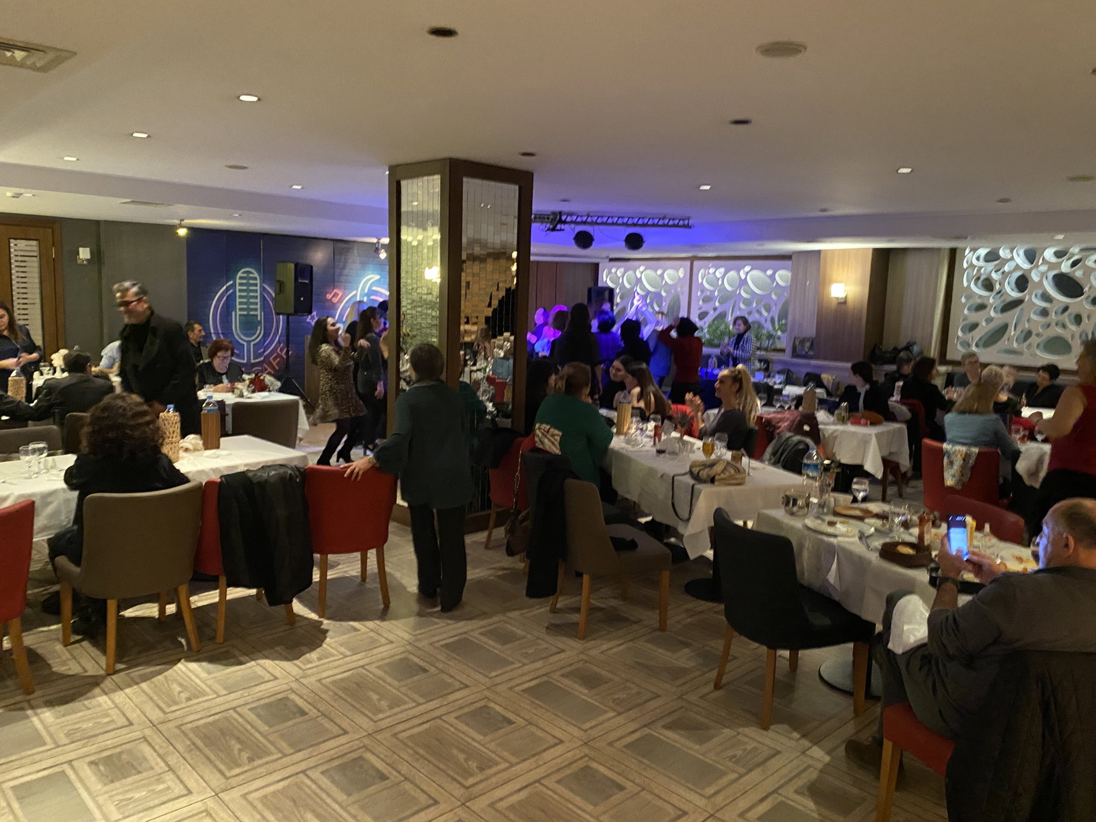 Golden Chef Cafe Restaurant