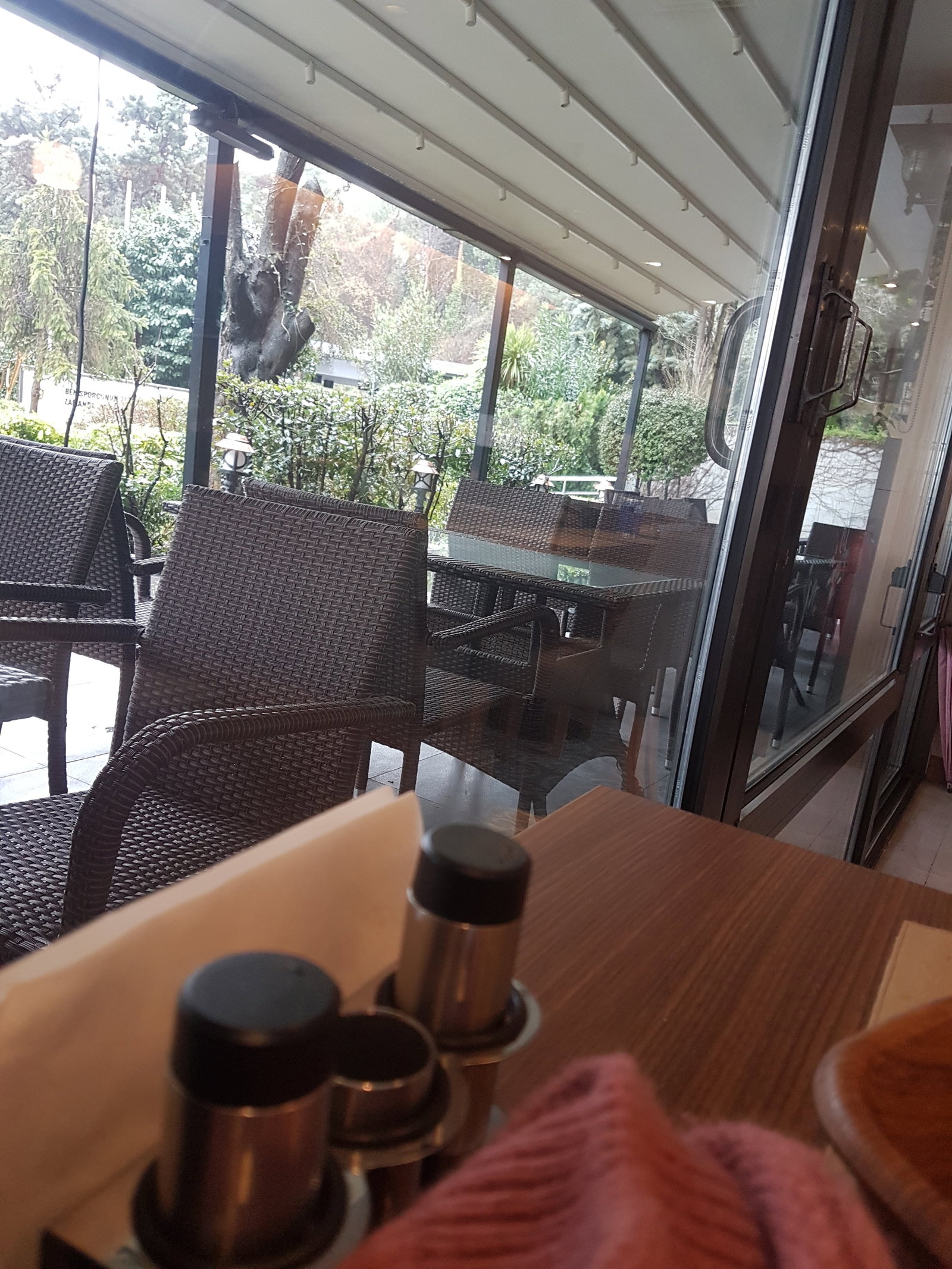 Golden Chef Cafe Restaurant