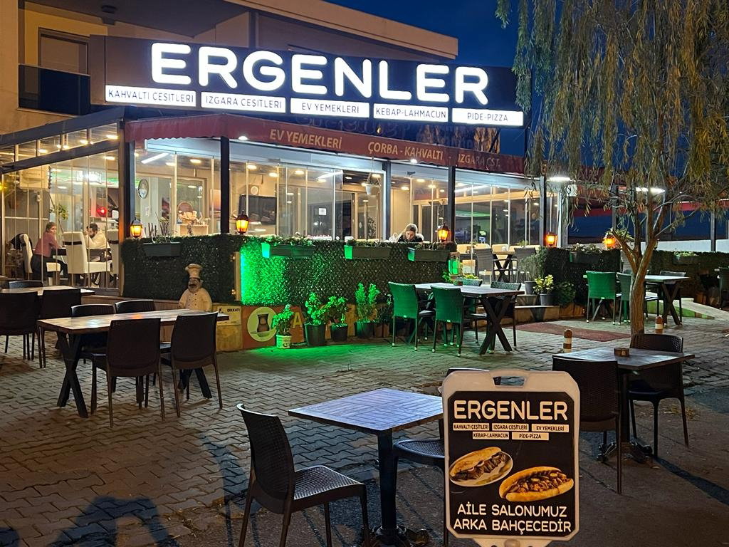 Ergenler Cafe Restoran