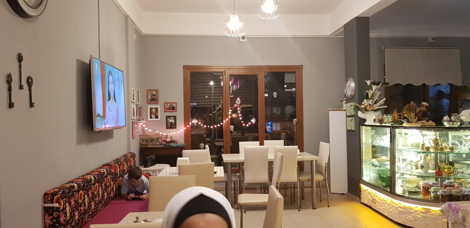 Kulübe 462 Cafe & Restaurant Zeynep Çakicibal