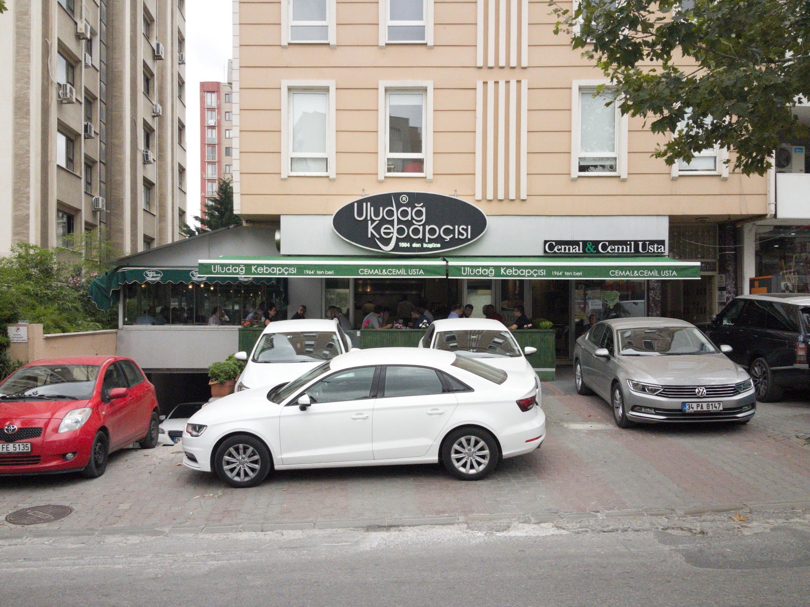 Uludağ Kebapçısı Cemal & Cemil Usta Ataşehir Şubesi