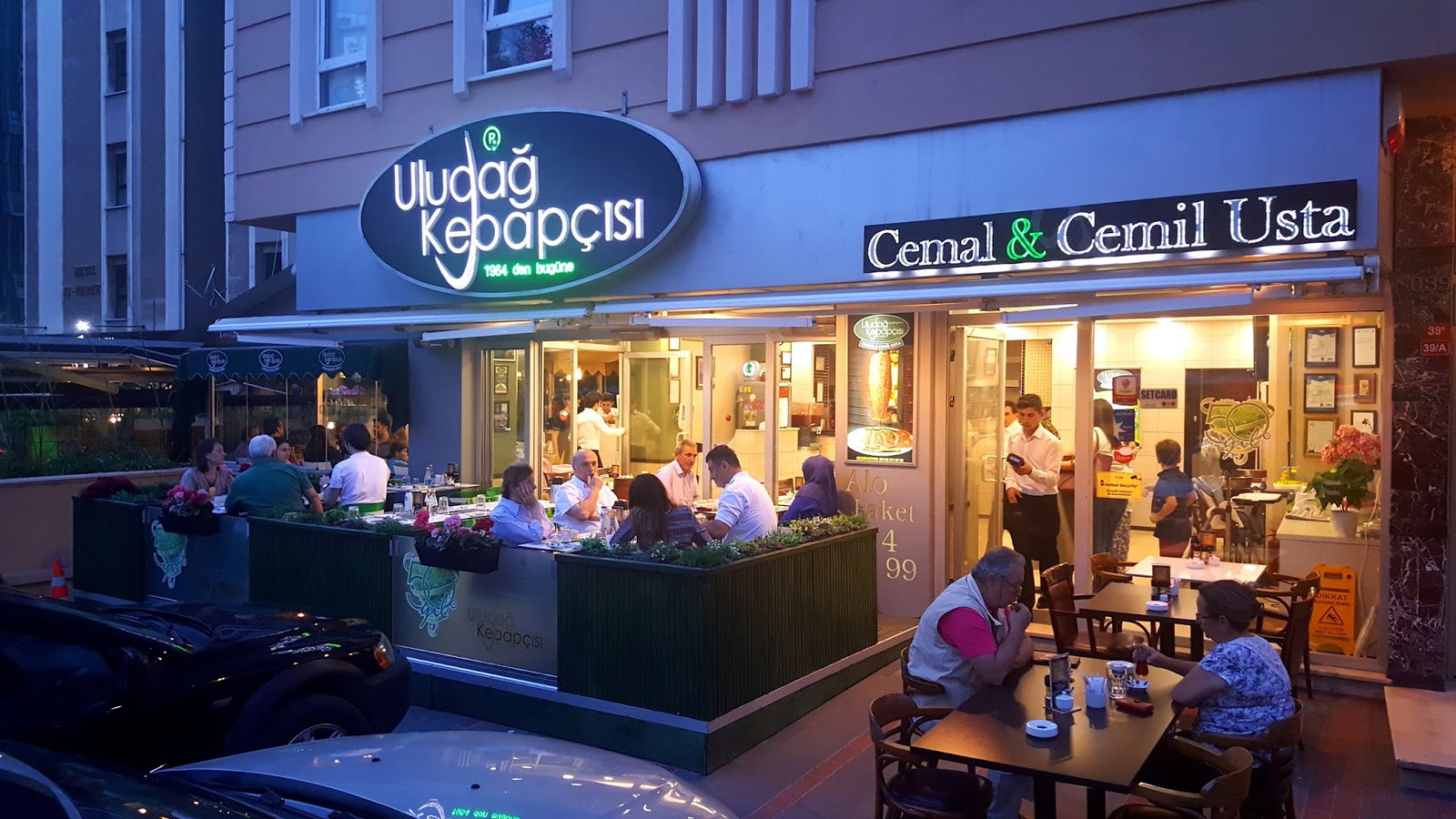 Uludağ Kebapçısı Cemal & Cemil Usta Ataşehir Şubesi