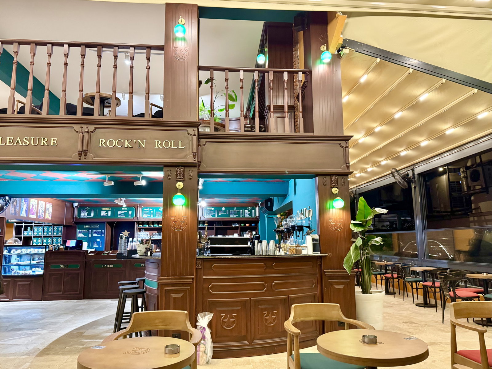 Caffeine Coffee İZmir
