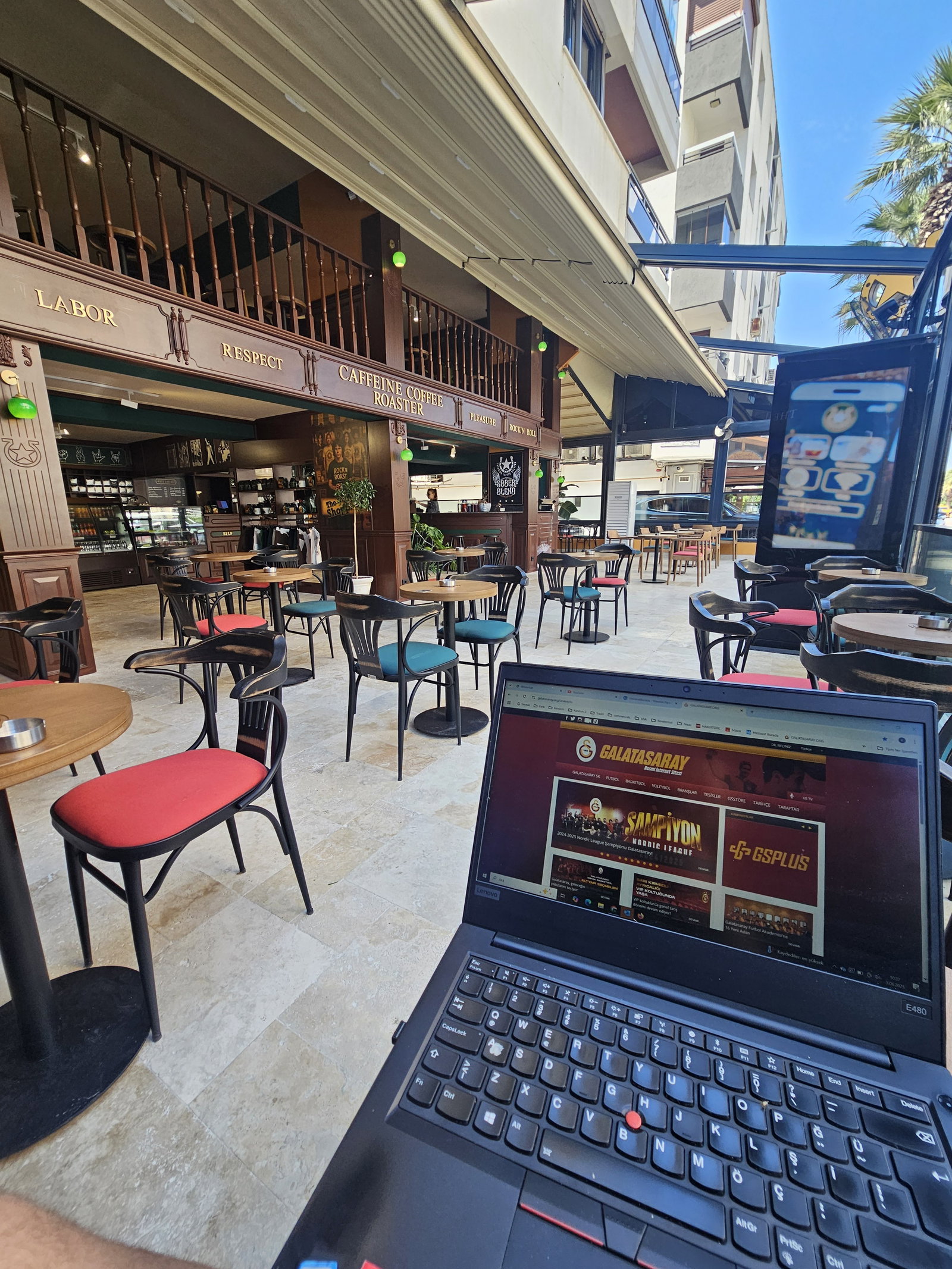 Caffeine Coffee İZmir