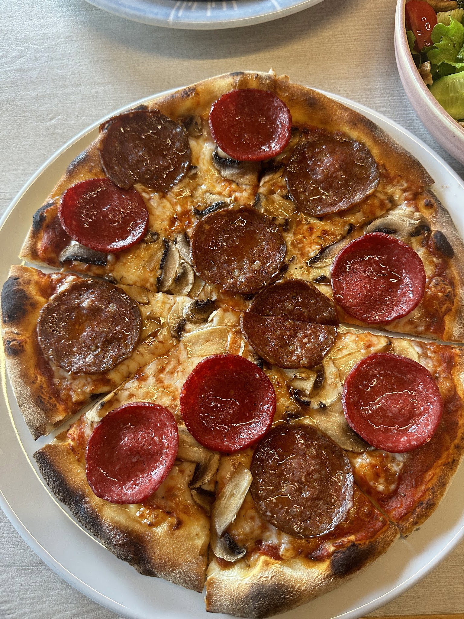 Ocho Pi̇zza