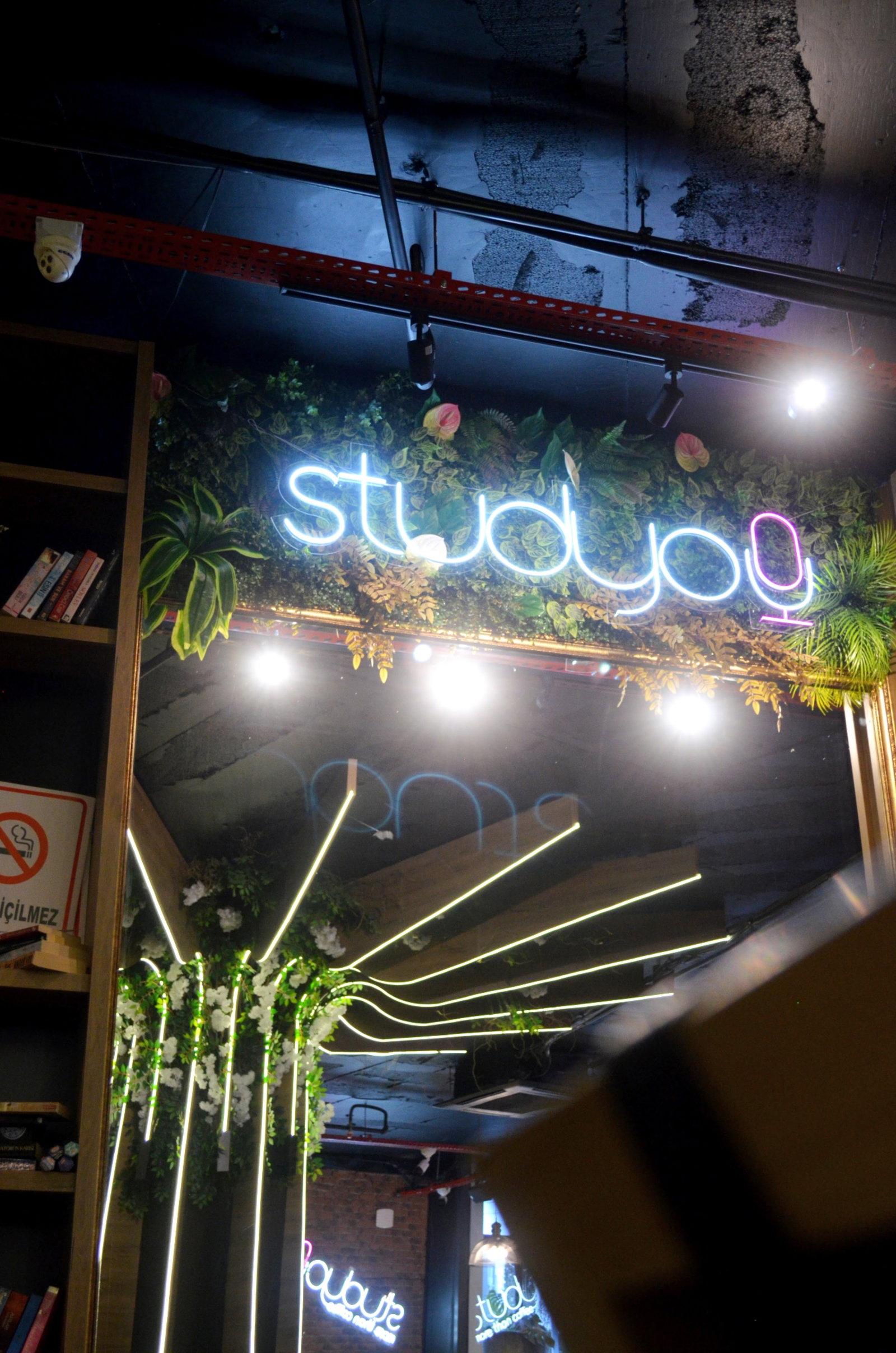 Studyou Cafe