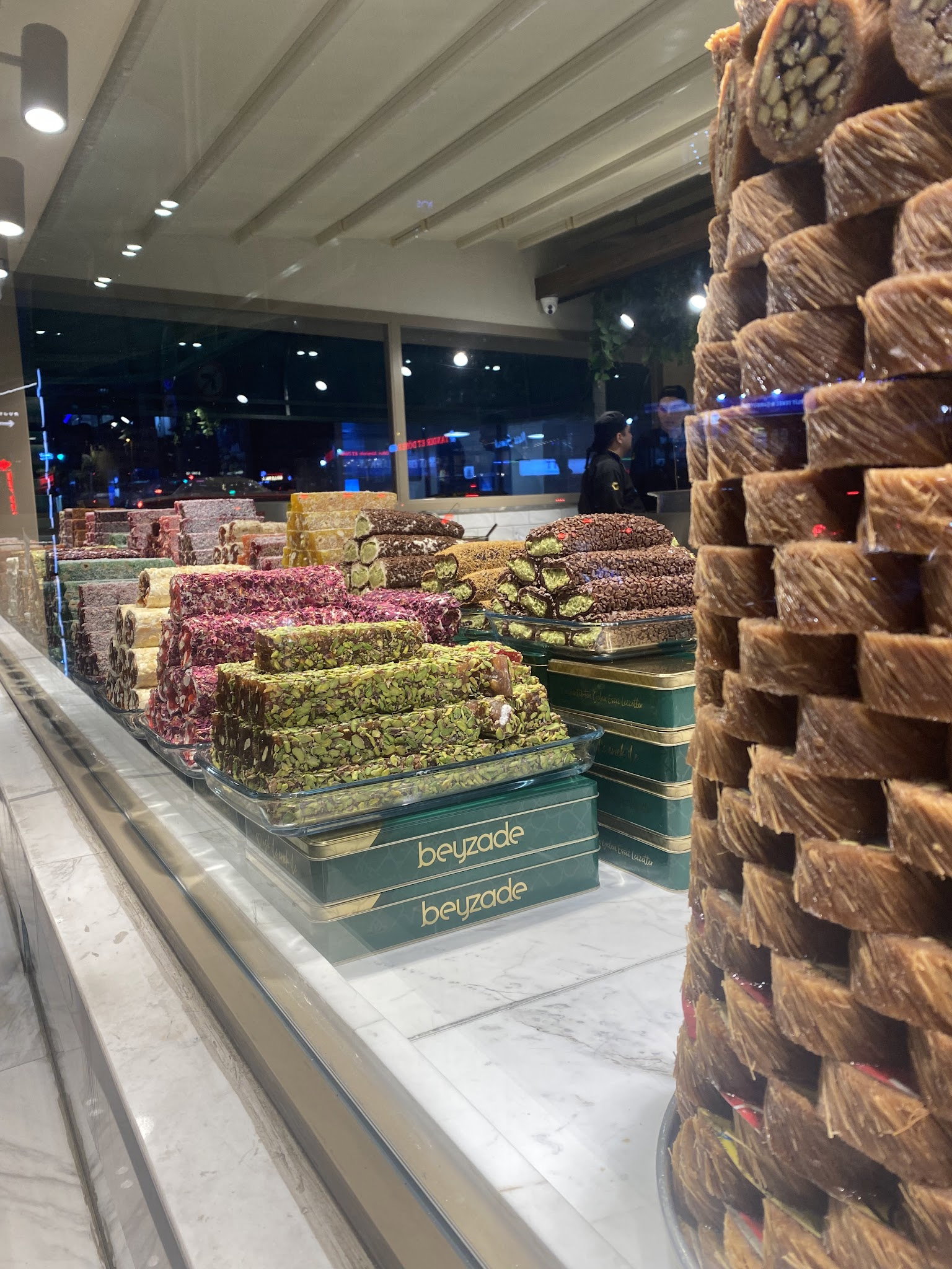 Beyzade Künefe Kahvaltı & Beylikdüzü