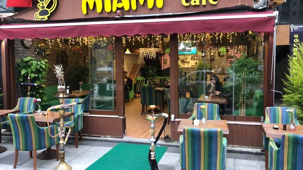 Miami Cafe resimleri