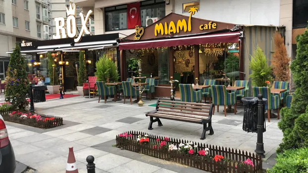 Miami Cafe resimleri