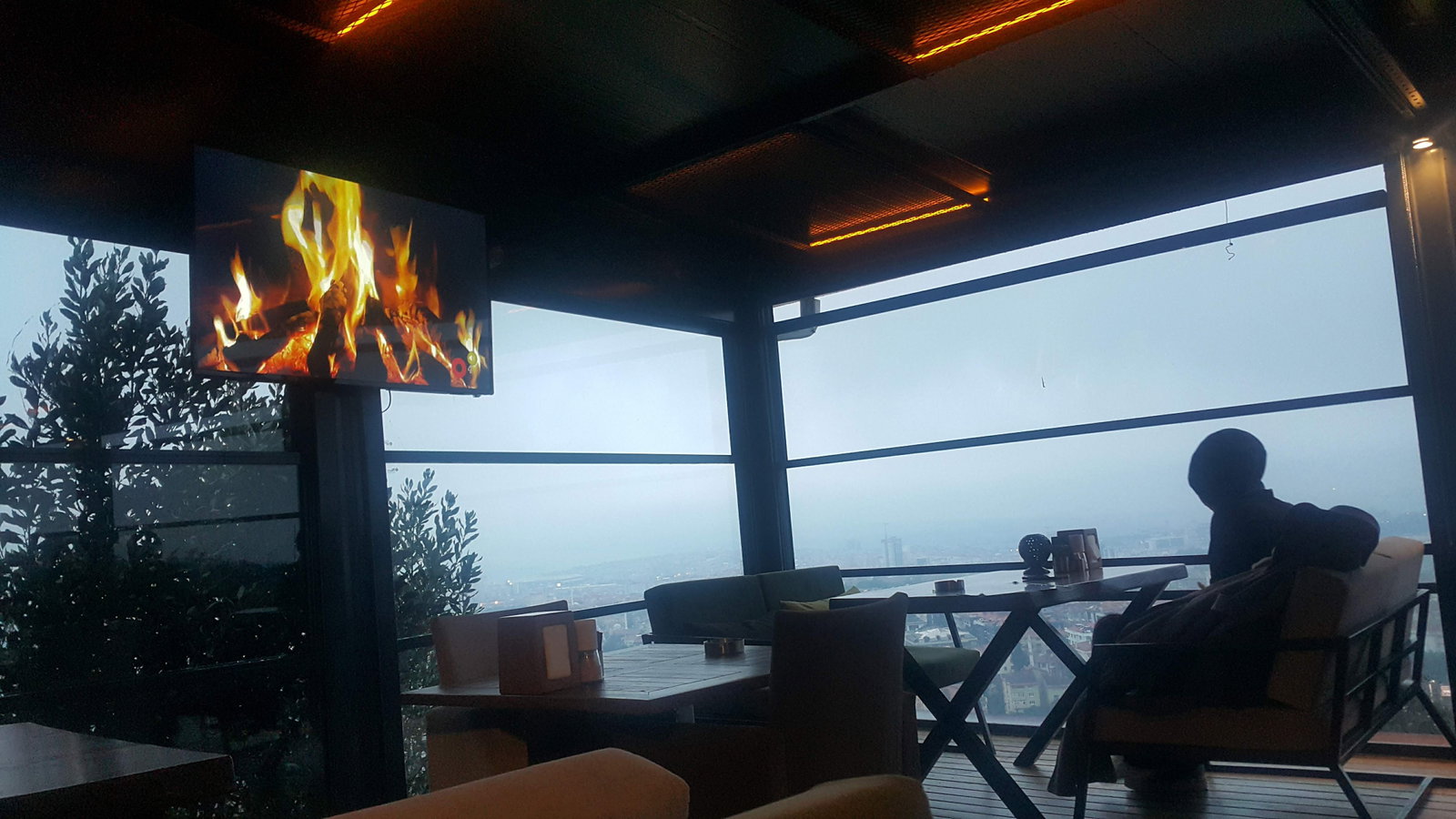 Mashhad İStanbul Cafe & Lounge