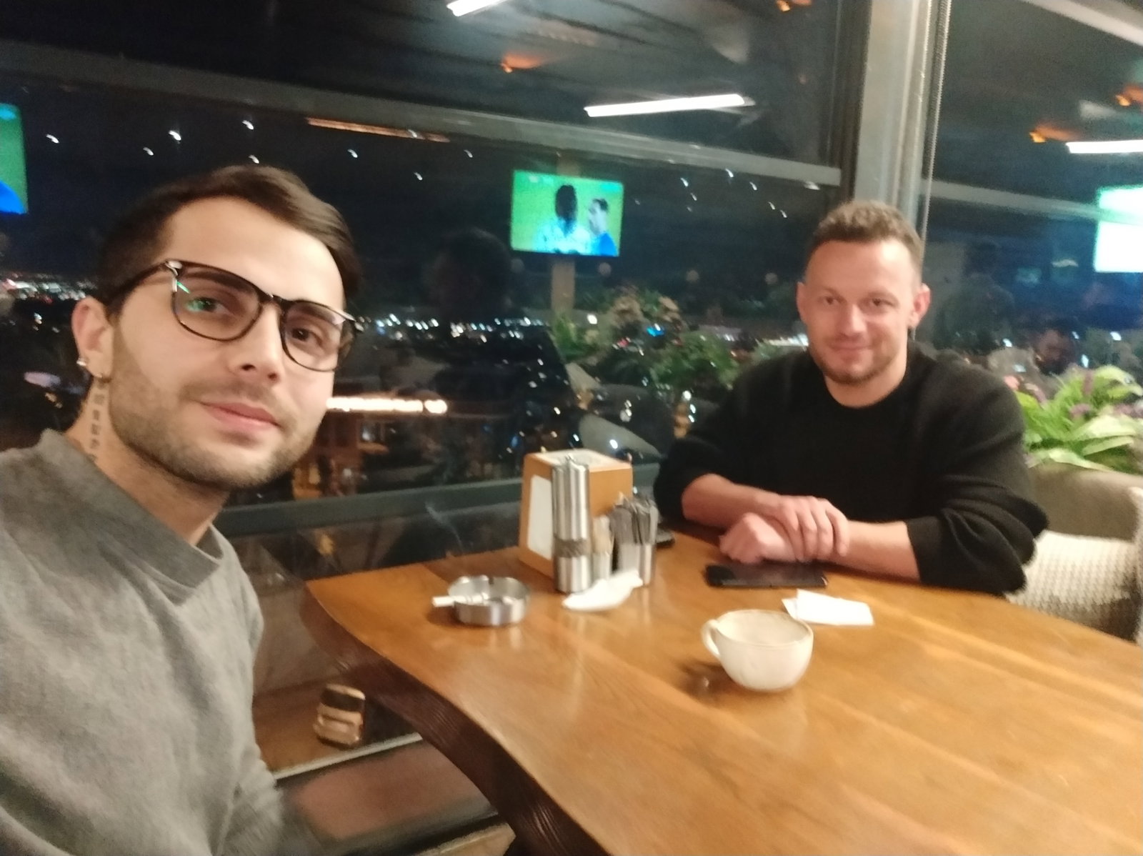 Mashhad İStanbul Cafe & Lounge