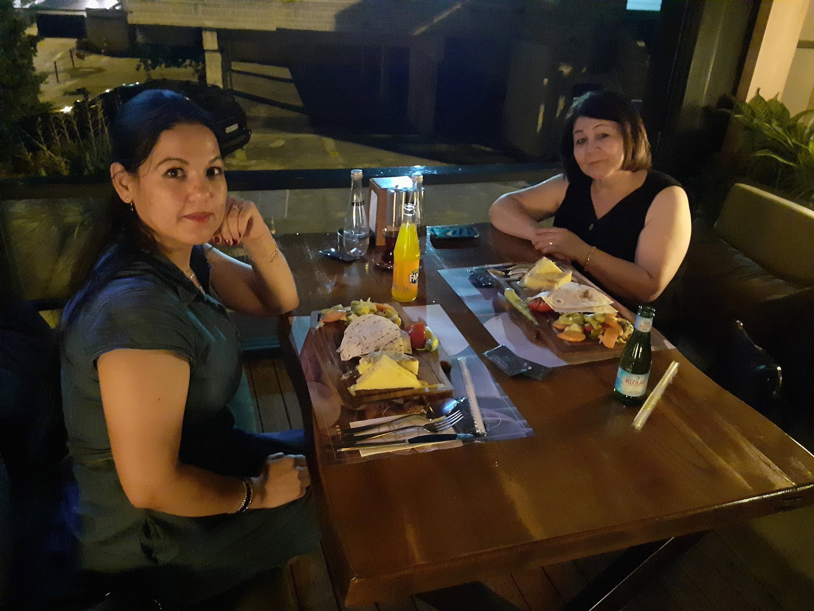 Mashhad İStanbul Cafe & Lounge