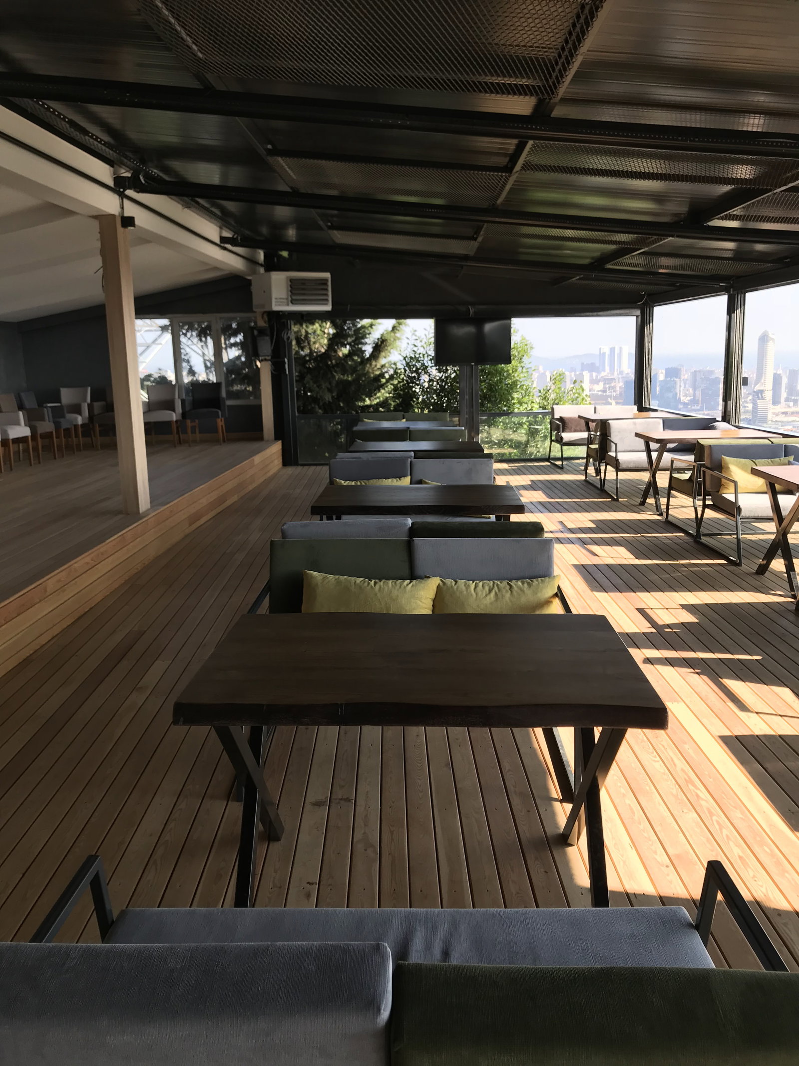 Mashhad İStanbul Cafe & Lounge