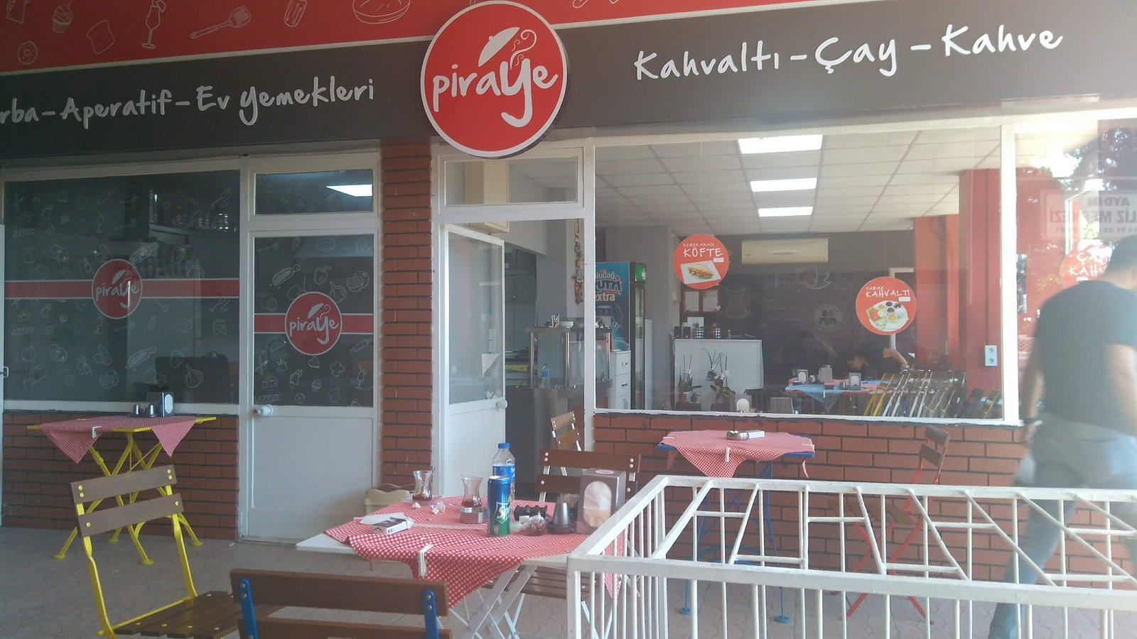 Piraye Aperatif Ve Ev Yemekleri