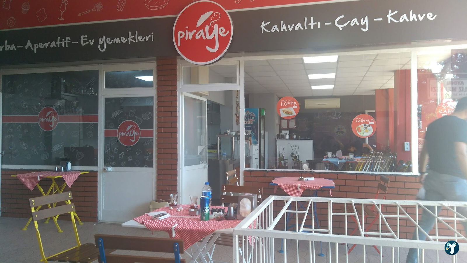 Piraye Aperatif Ve Ev Yemekleri