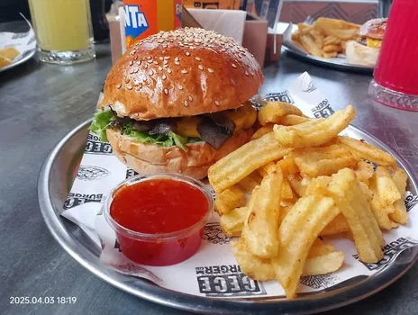 GECE BURGERcisi resimleri