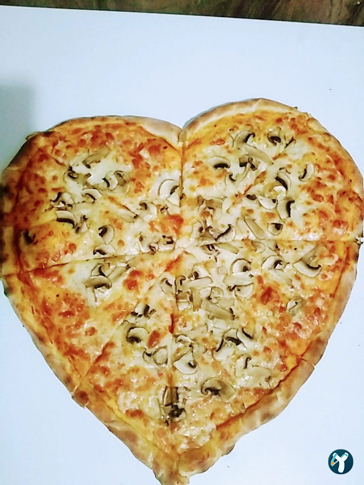 Pi̇zza Cafe 42