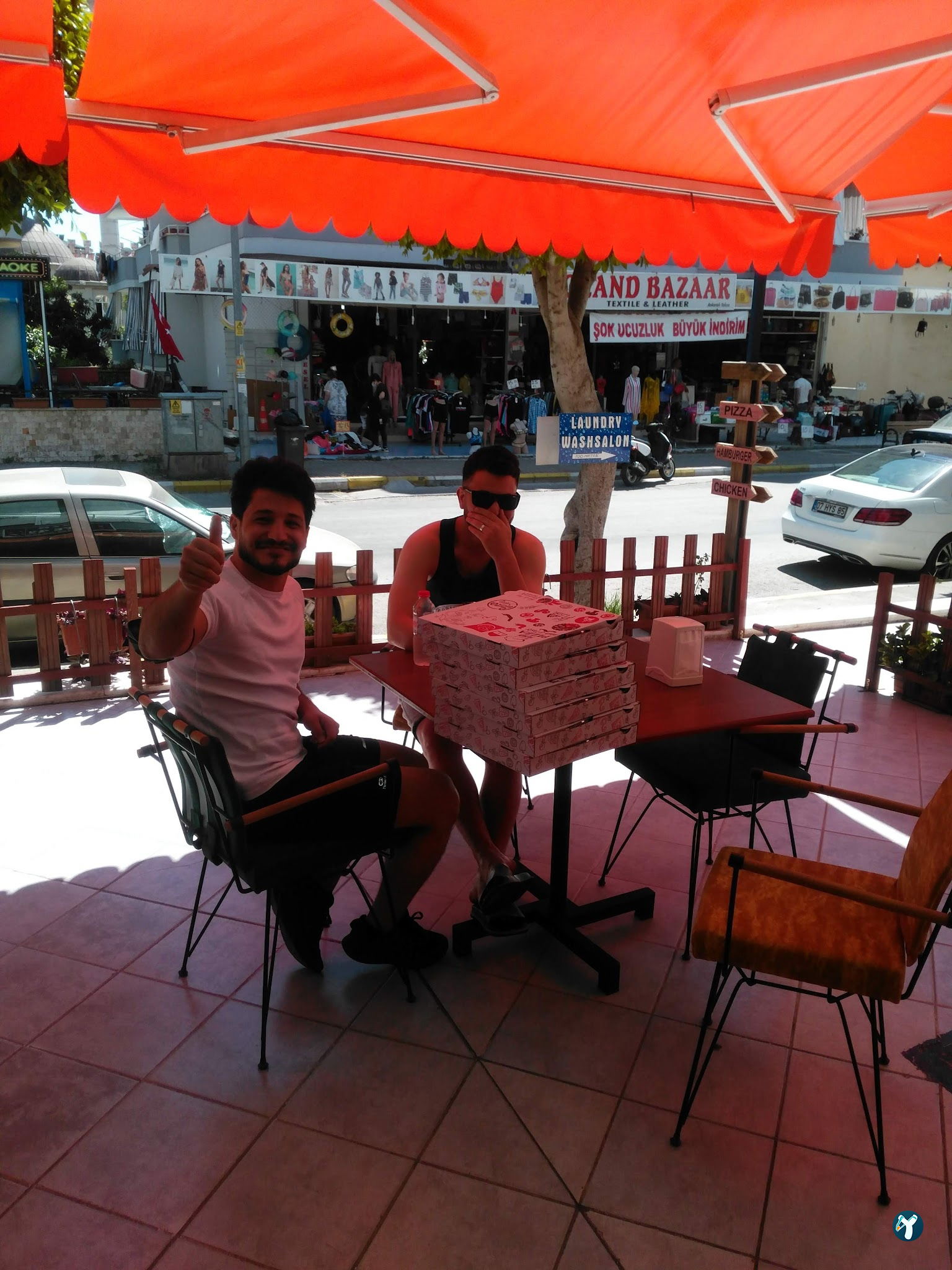 Pi̇zza Cafe 42