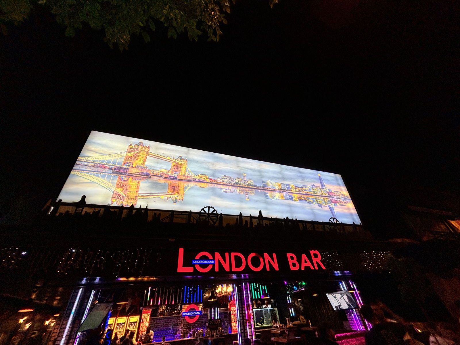 London Bar